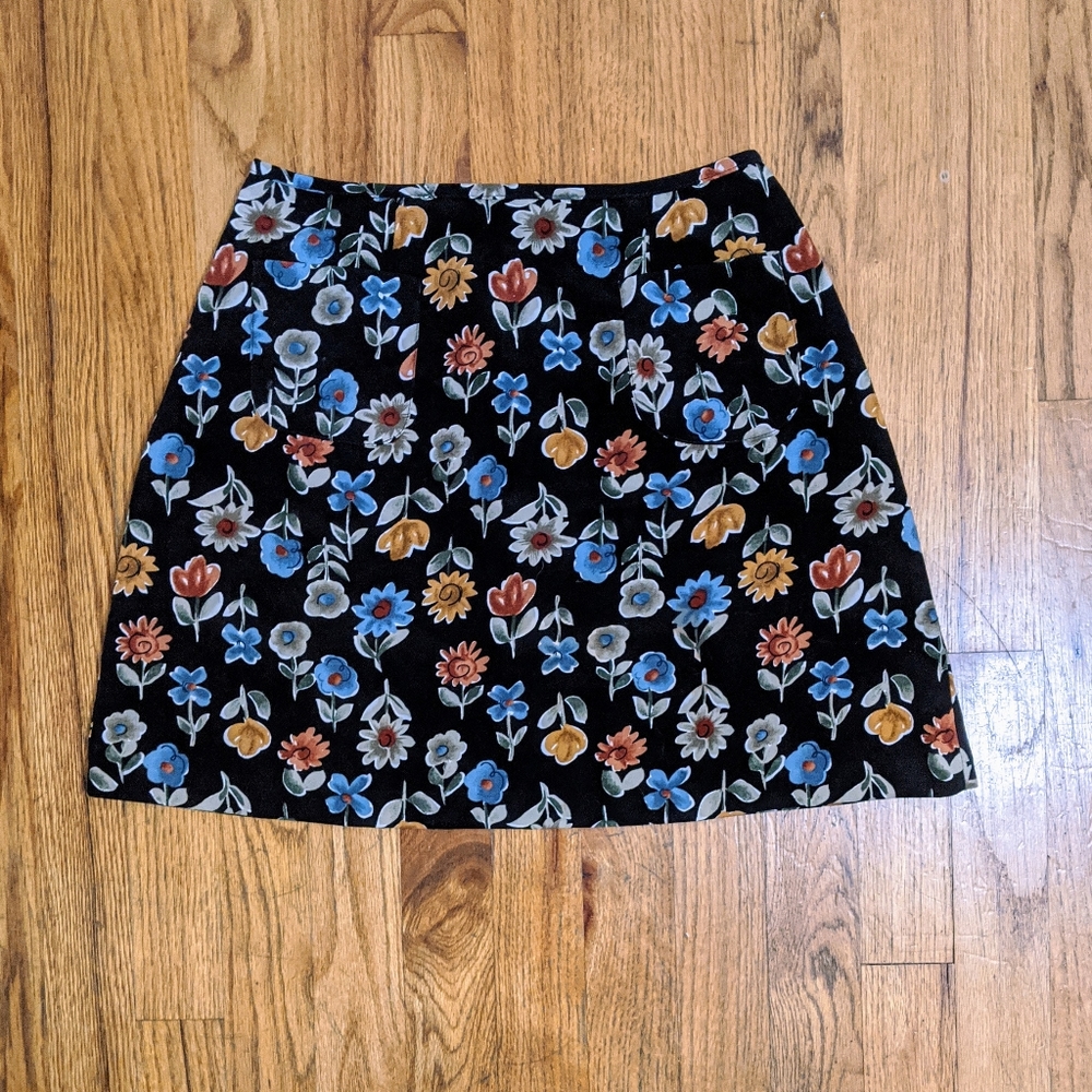 Vintage floral mini skirt